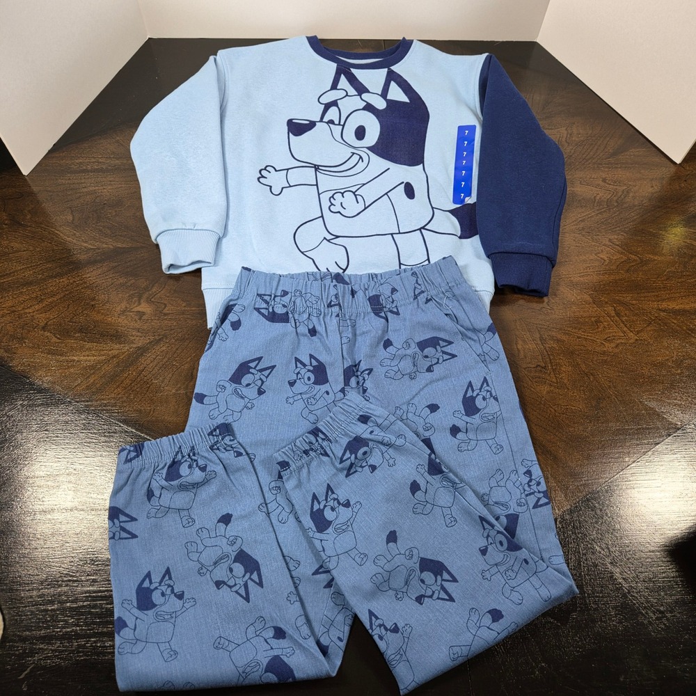 Bluey 2 Piece Set Jeans Sweatshirt Unisex Kids Size Medium 7 blue